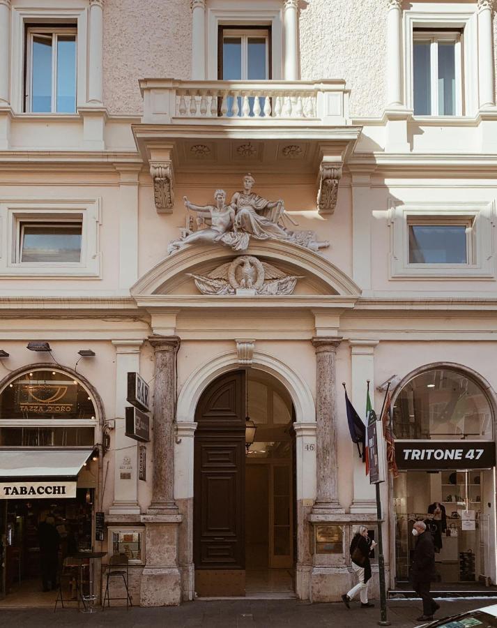 Residenza Tritone Luxury Guest House Trevi Fountain Rome Bagian luar foto