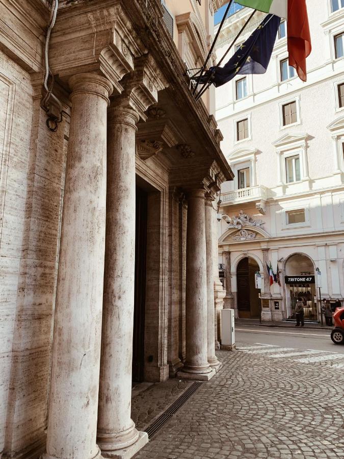 Residenza Tritone Luxury Guest House Trevi Fountain Rome Bagian luar foto