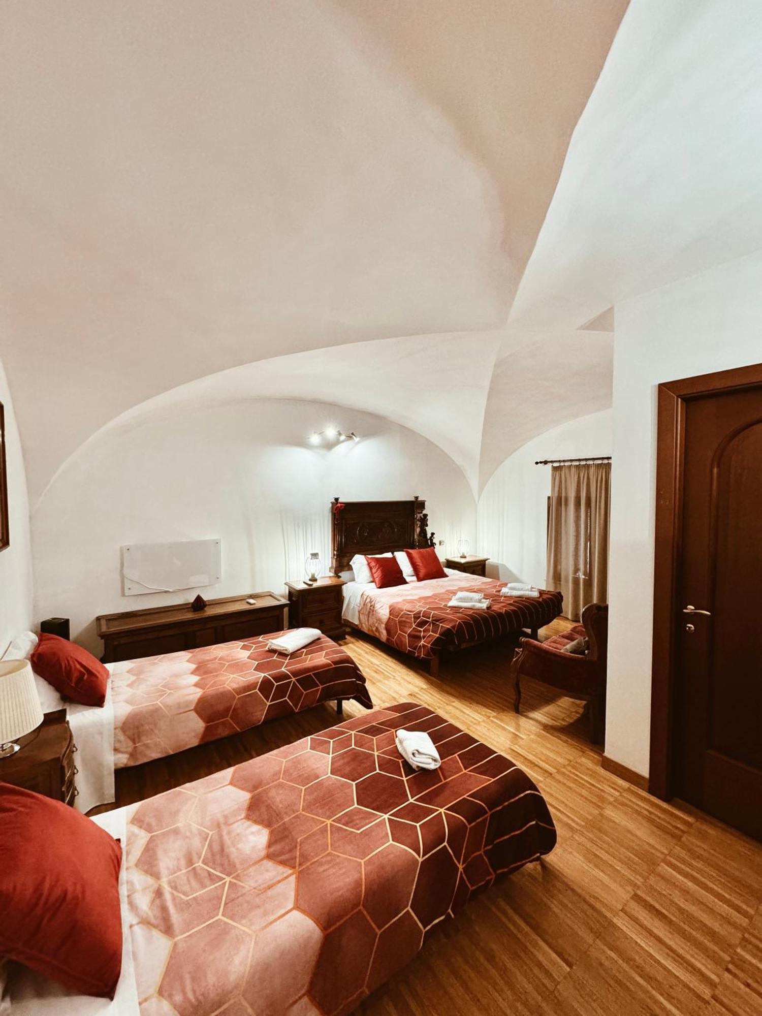 Residenza Tritone Luxury Guest House Trevi Fountain Rome Bagian luar foto